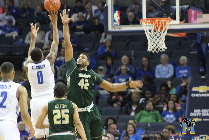1-14-17 MEM vs USF (309)