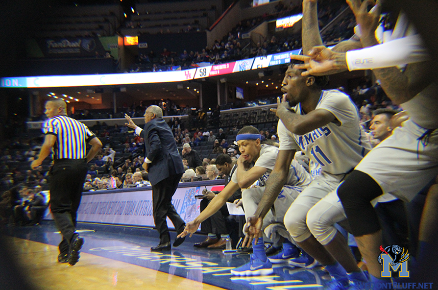 Tigers Outlast Cougars [PHOTOS]